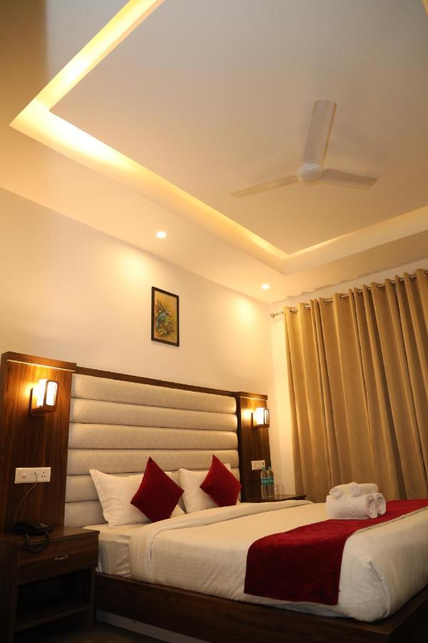 Hotel Cordelia inn Rishīkesh Esterno foto